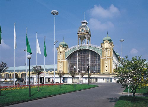 The exhibition Praga 2008 and trade fair Collector are held at these 